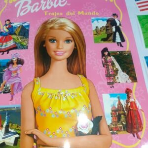 Álbum Barbie Trajes del mundo Completo a pegar + obsequios.